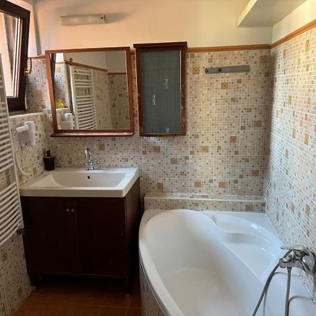 Pension Nest - Family Apartman Mosonmagyaróvár Extérieur photo