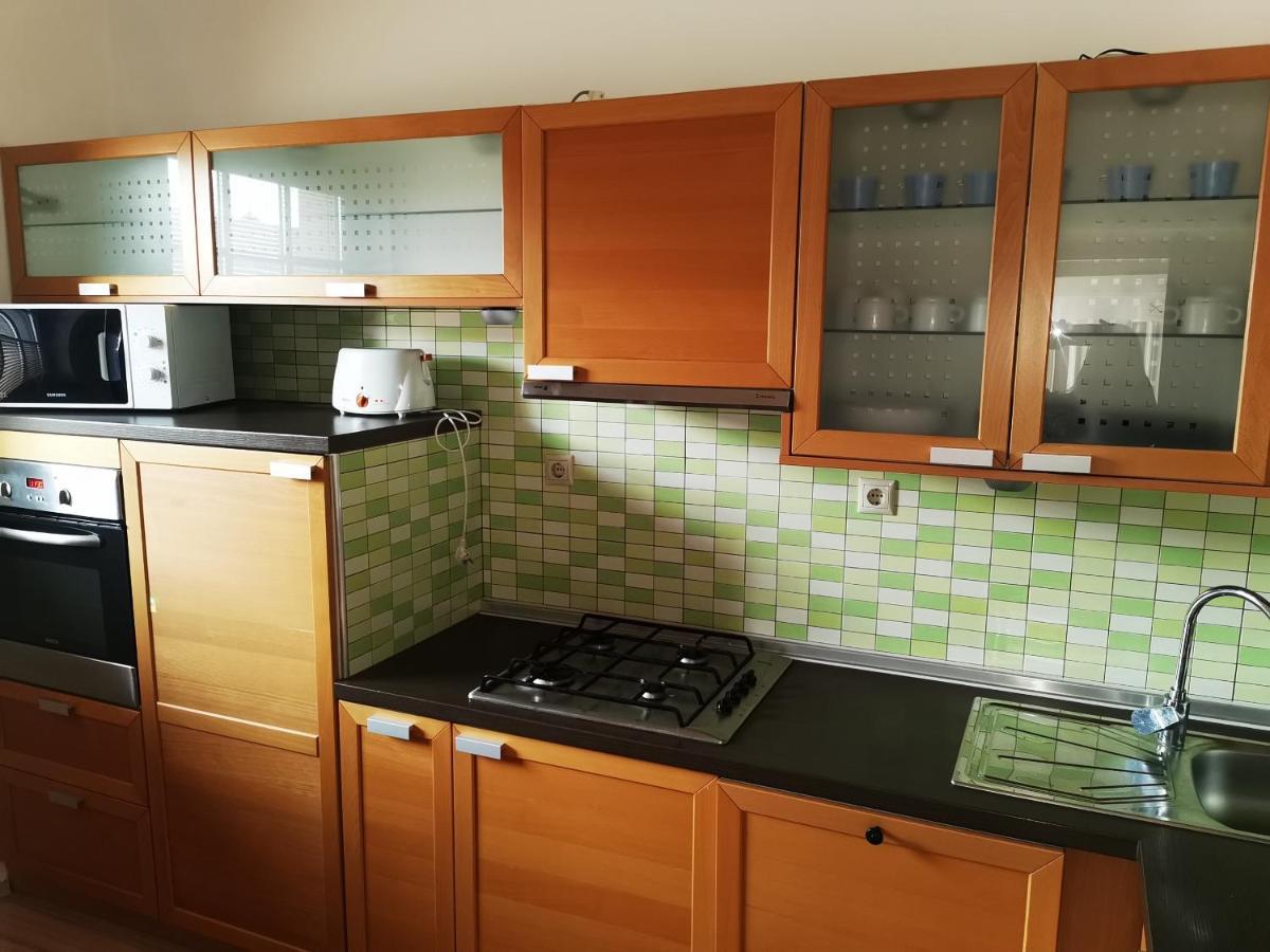 Pension Nest - Family Apartman Mosonmagyaróvár Extérieur photo