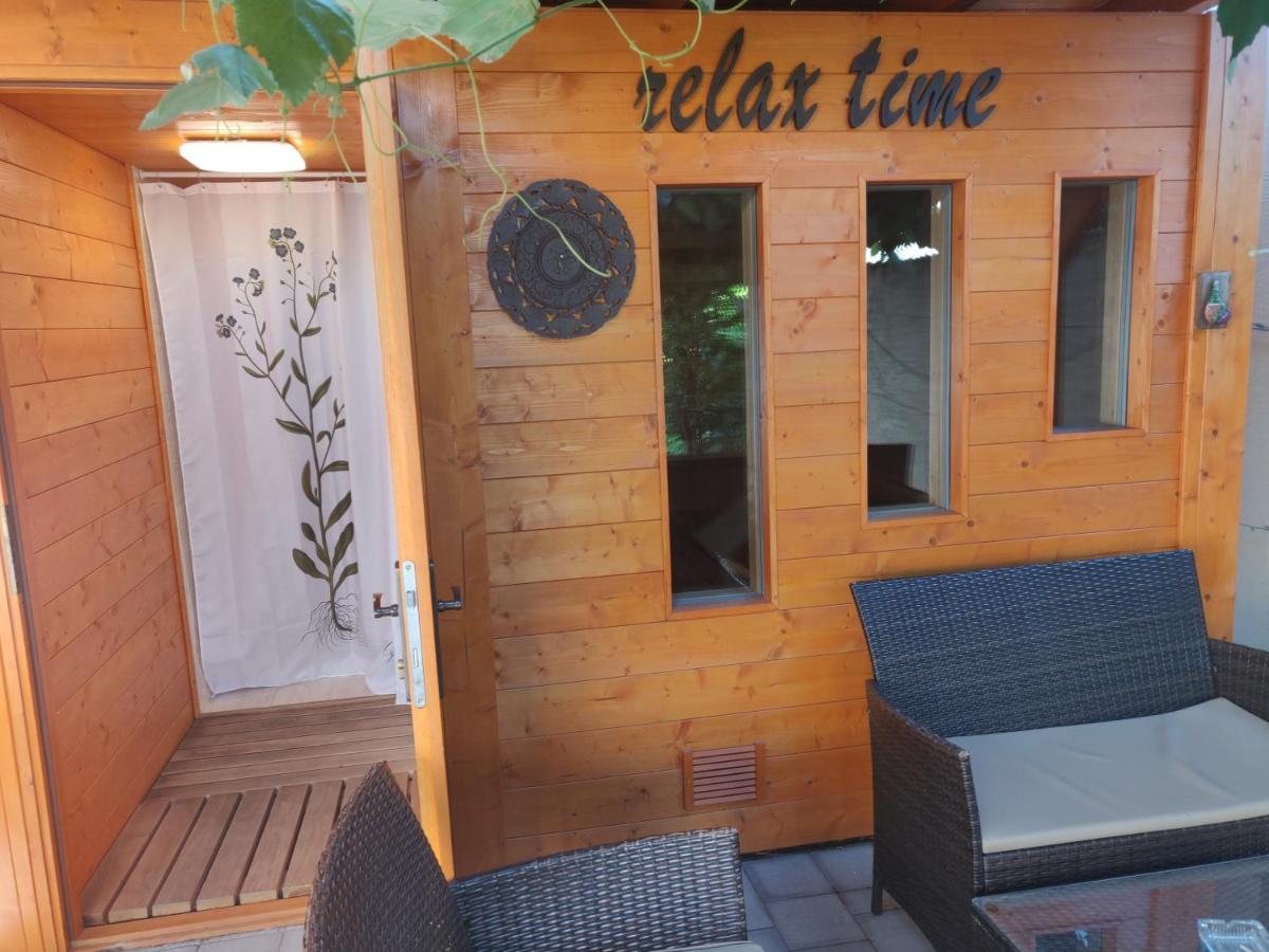 Pension Nest - Family Apartman Mosonmagyaróvár Extérieur photo
